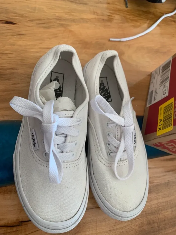 Basket Vans taille 31.5 - photo numéro 2