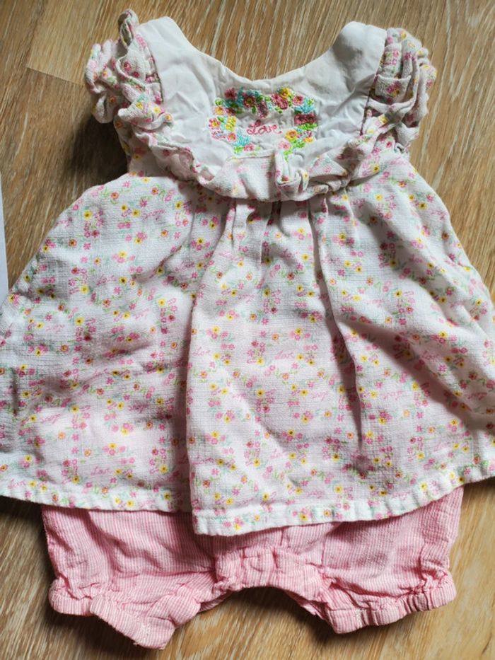 Robe combishort 3mois - photo numéro 2