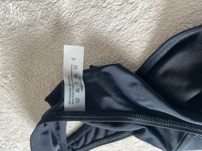 Maillot de bain noir  – taille S - photo numéro 3