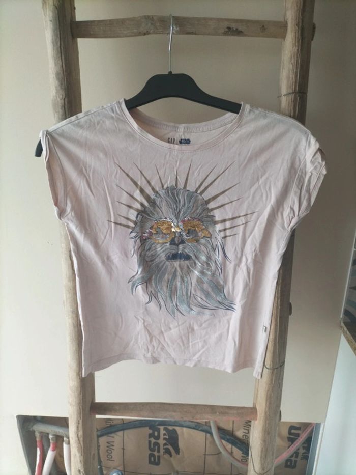 Tee shirt fille, star wars, très bon état,12 ans