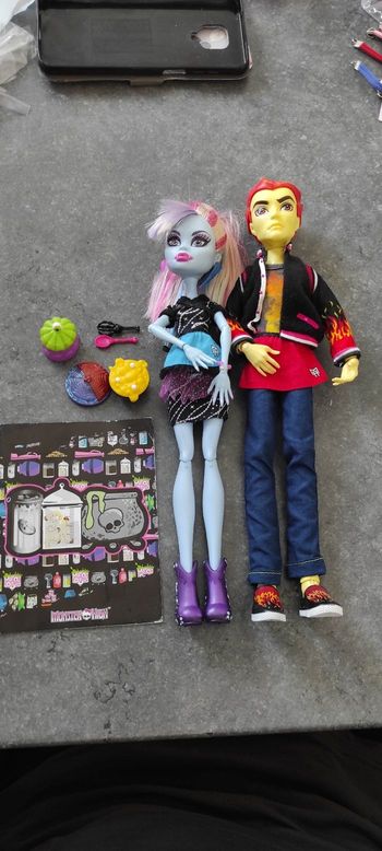 (A75) Monster High - Abbey et Thomas cuisinent
