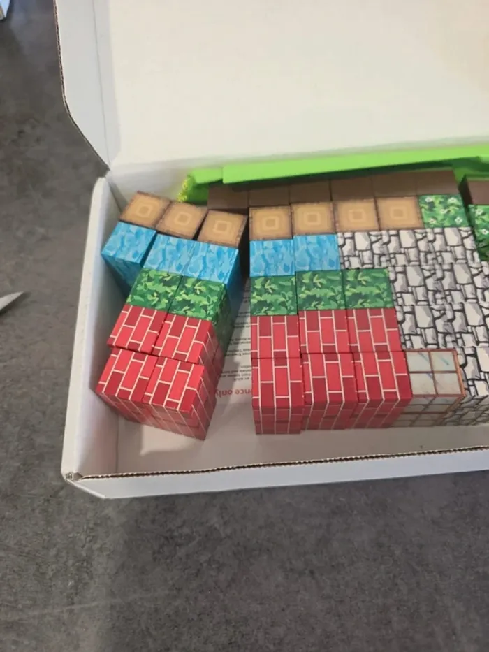 [NEUF] Lot de 100 cubes magnétiques type minecraft - photo numéro 3