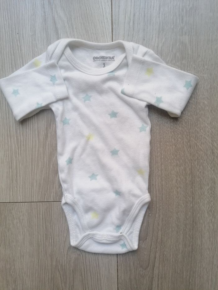 Lot bodies 3 mois - photo numéro 3