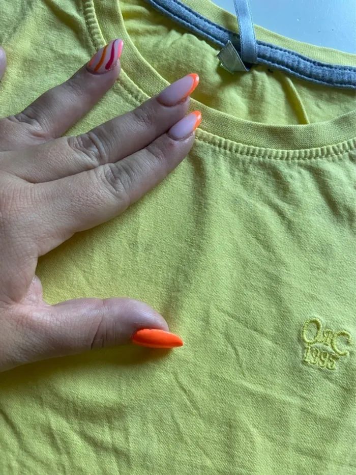 Teeshirt jaune - photo numéro 3