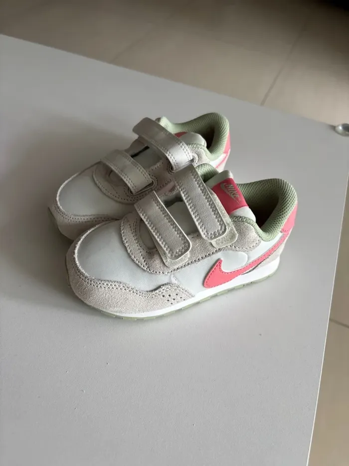 Basket Nike fille taille 26 - photo numéro 7