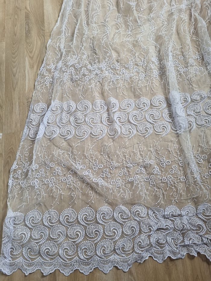 Rideaux brodés - photo numéro 2