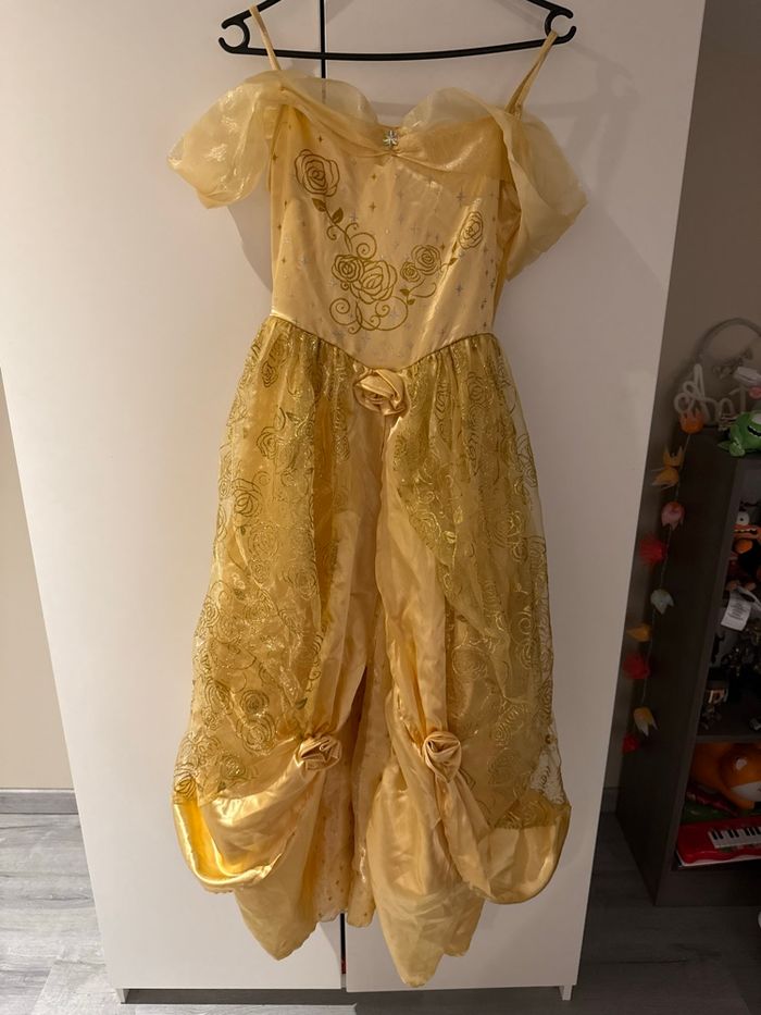 Robe la belle et la bête
