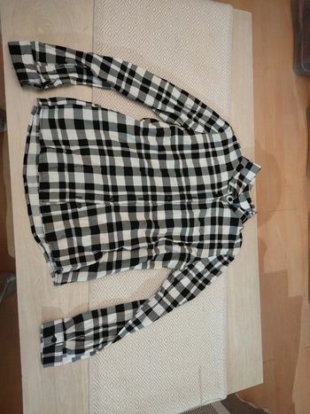 Chemise a carreaux noir blanc gemo 12 ans