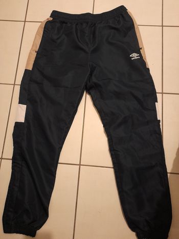 Joli pantalon umbro pour homme en taille L