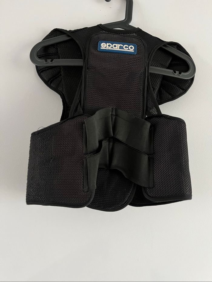 Protège côtes/ gilet de protection sparco taille S - photo numéro 3