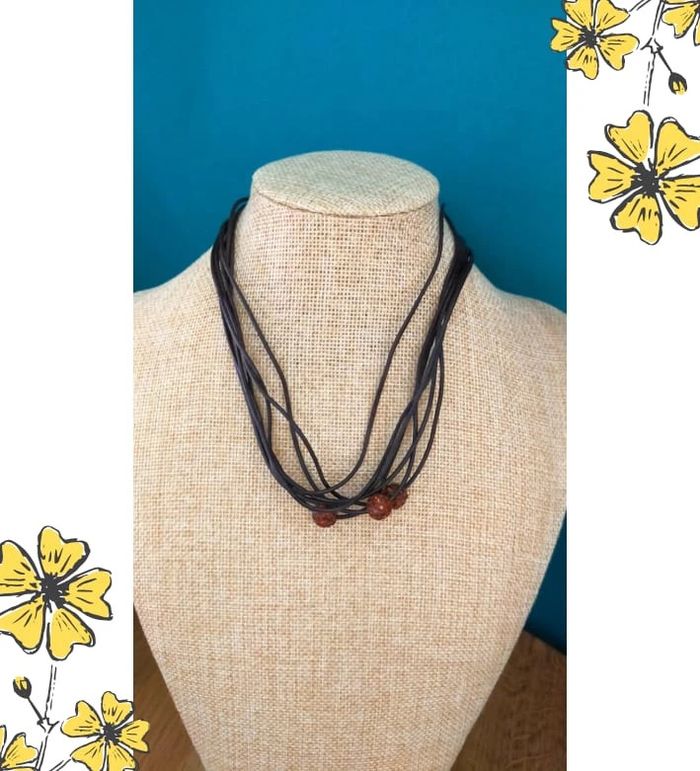 Collier multi-rangs cuir et perles strassées - Collection Sable & Ébène