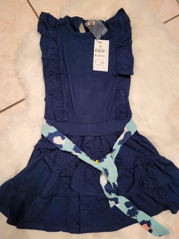 Robe b.nosy bleu marine neuve 6 ans
