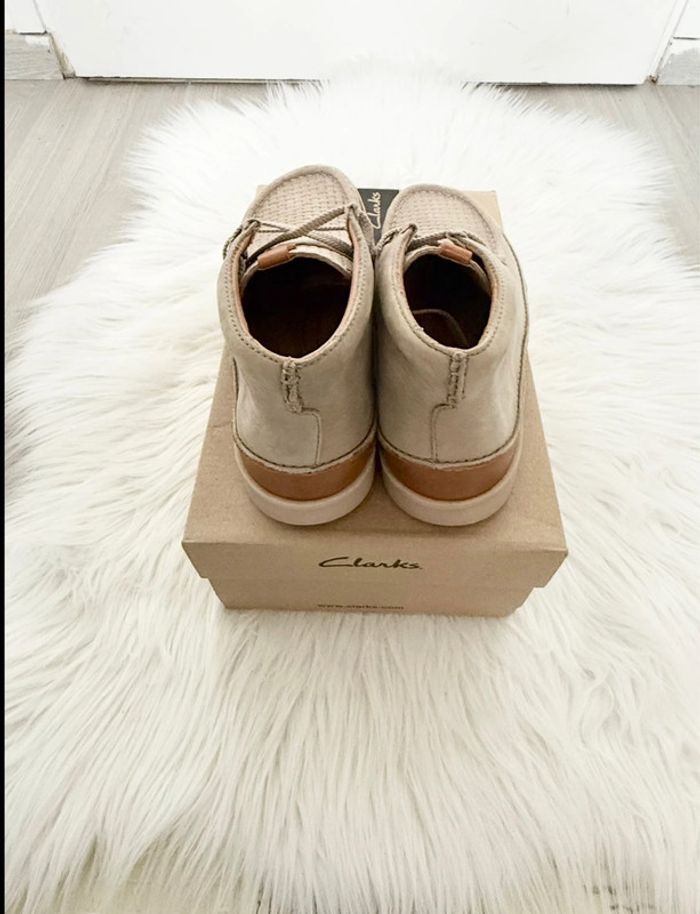 Boots Clarks Oakland Mid – Beige - mixte H/F– Taille 39,5 – Neuf avec étiquette - photo numéro 16