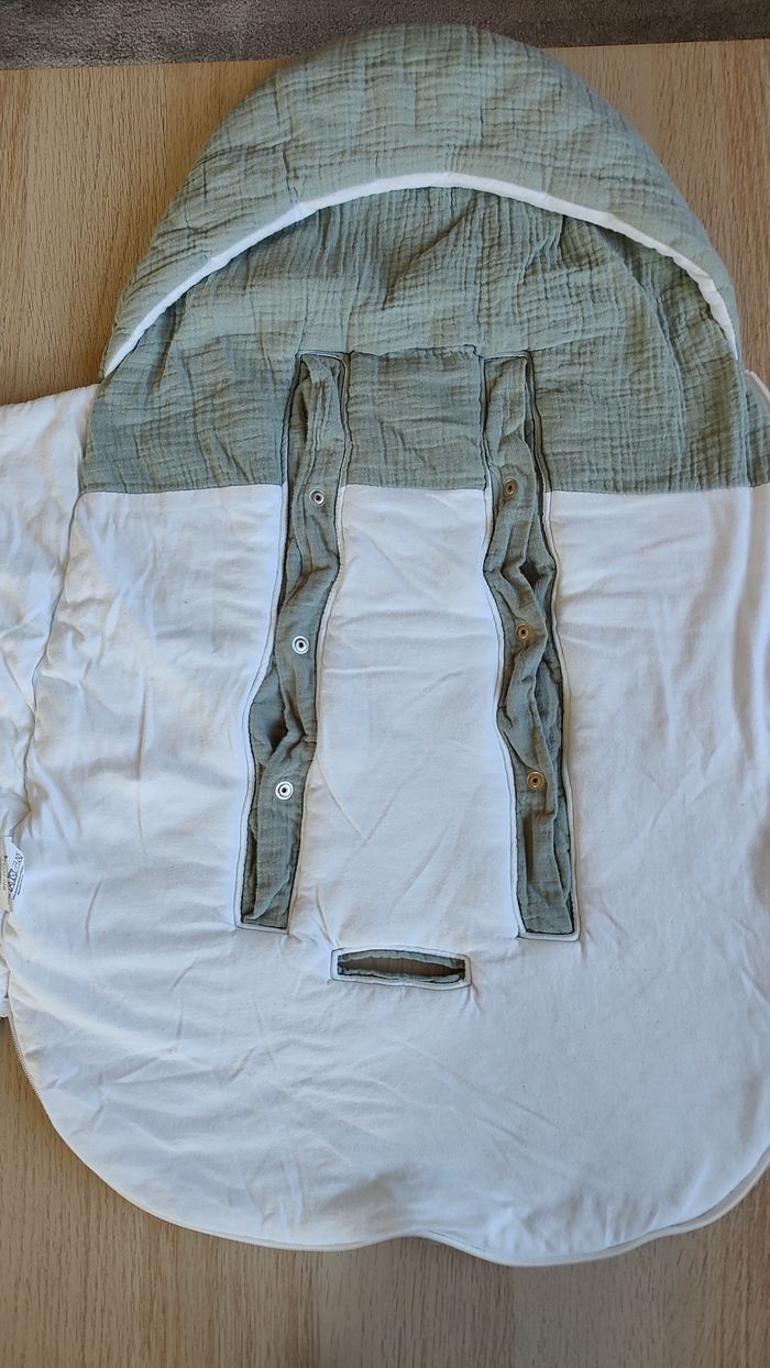 Nid d'ange 5 attaches Sauge dès la naissance - photo numéro 4