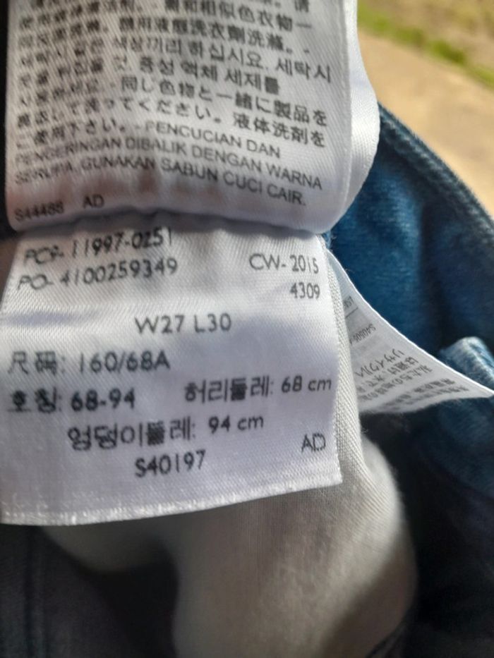 Jeans levi's taille 27 - photo numéro 3
