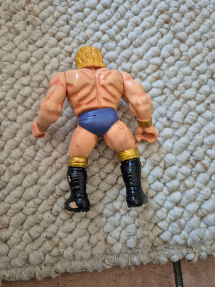 Vintage 1993 overtop man L.A. figurine horse wrestler TT Toys MC - photo numéro 2