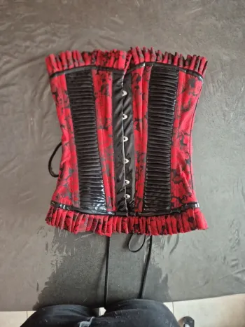 Corset victorien avec vinyle