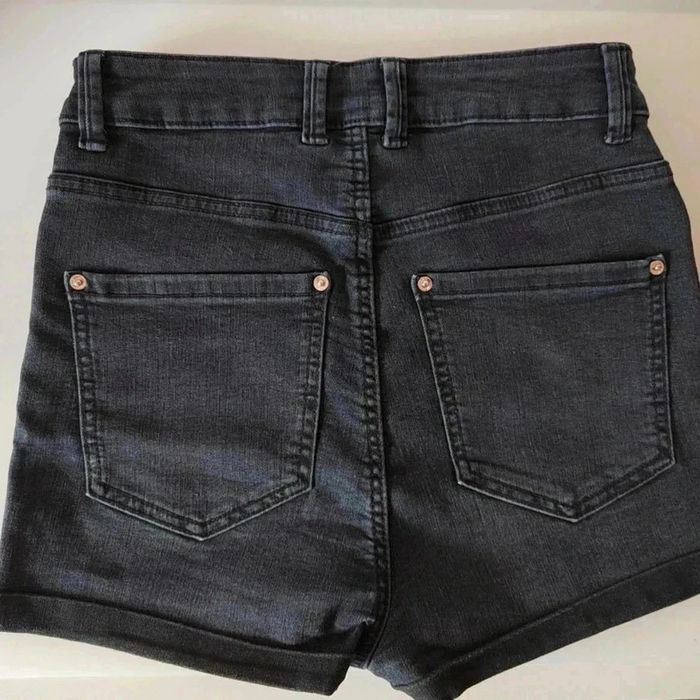 10 € Short noir Pimkie taille 34 - photo numéro 5