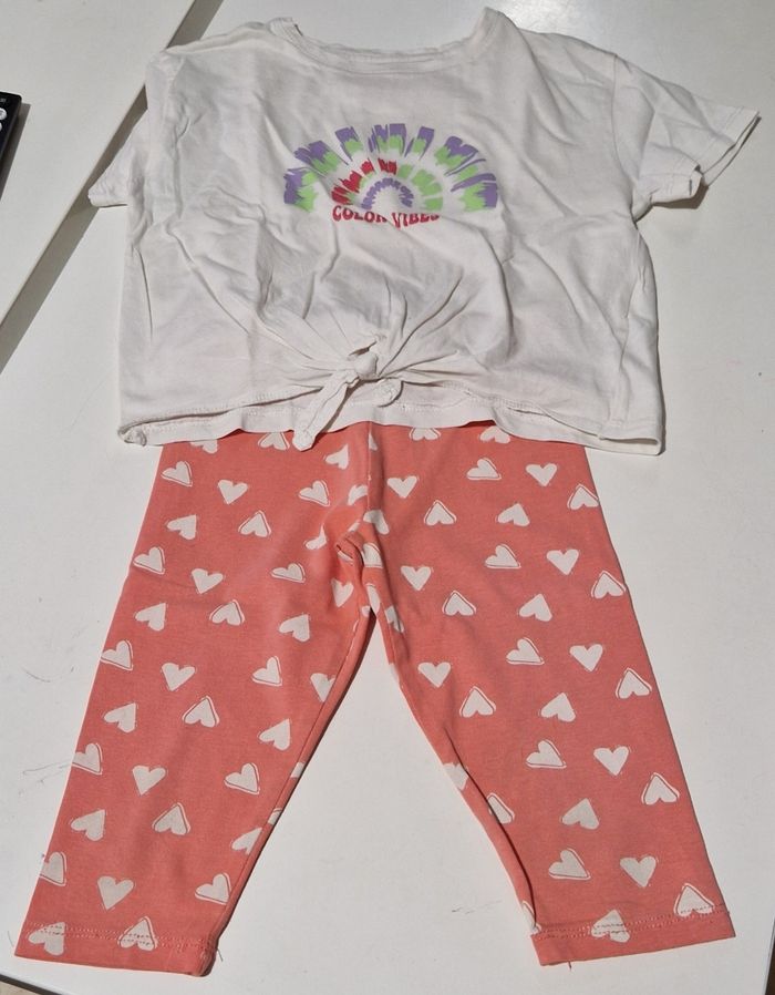 Ensemble pantacourt + tee-shirt