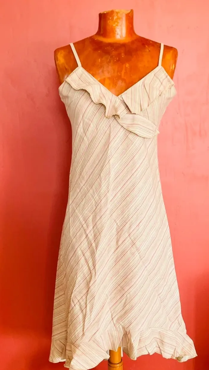 Magnifique robe vintage en lin et viscose beige avec rayures colorées