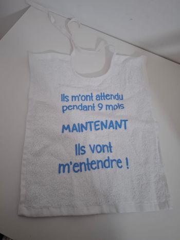 Bavoir personnalisé - Ils m'ont attendu pendant 9 mois - annonce de grossesse - neuf 