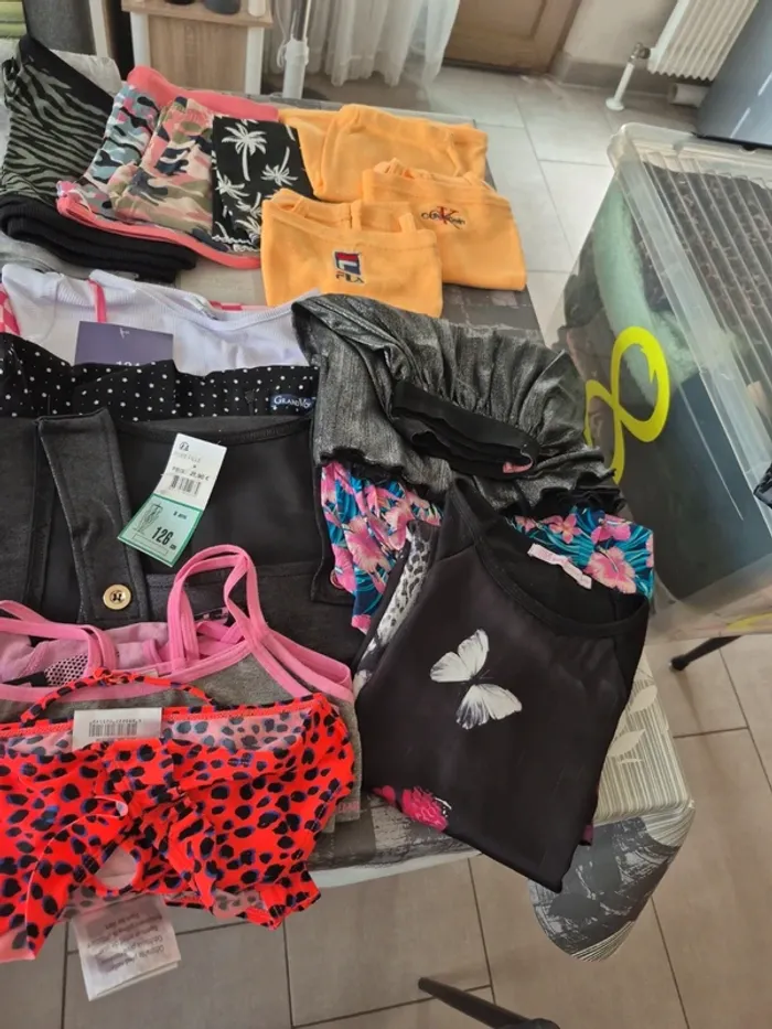 Gros lot de vêtements fille 8/9/10 ans - photo numéro 5