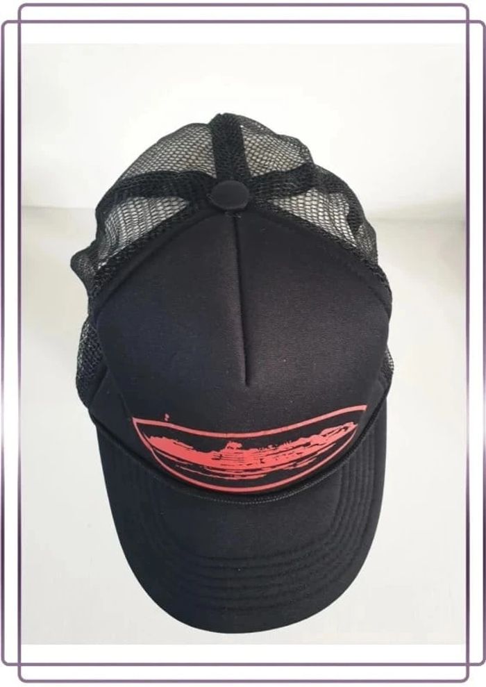 Casquette trucker corteiz alcatraz noir et rouge, neuve, taille unique - photo numéro 5