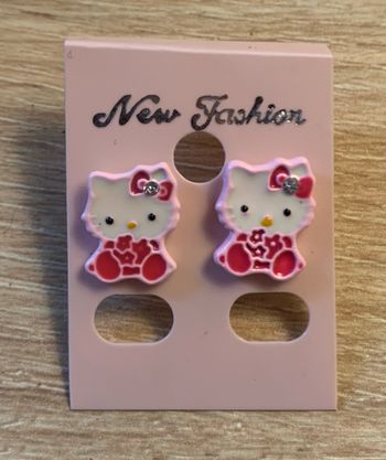 Boucles d’oreilles Hello Kitty