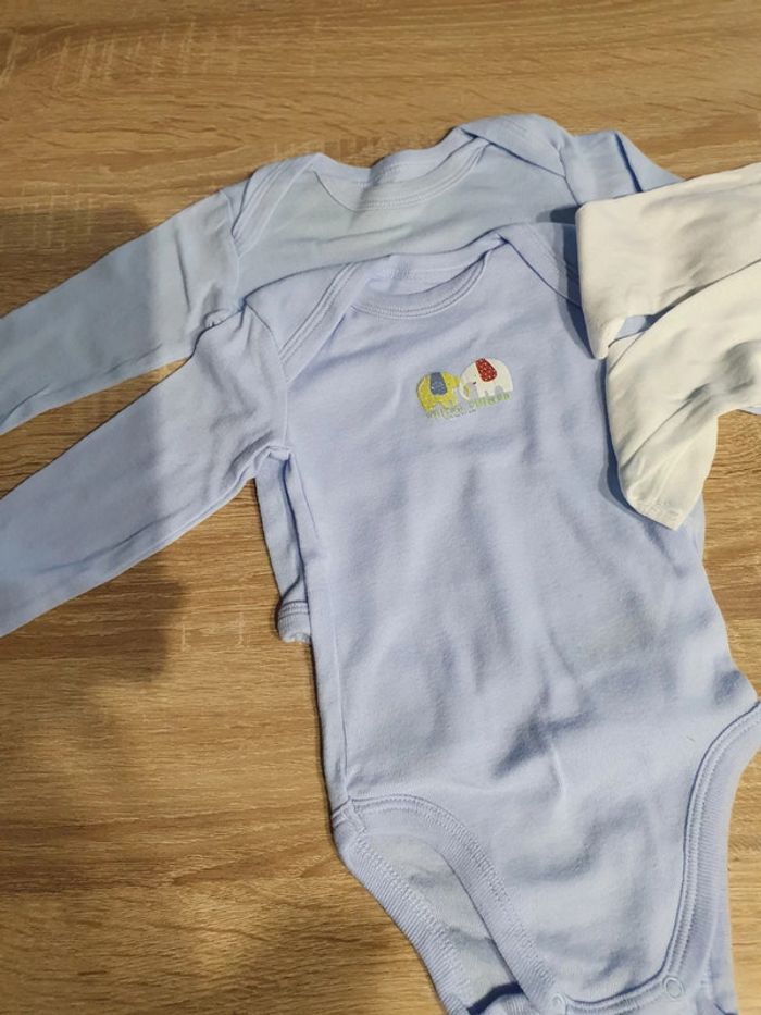 Lot 4 body bébé 9 mois - photo numéro 2