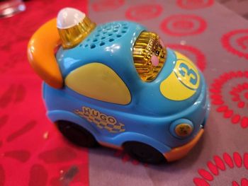 Tut tut bolide téléguidé