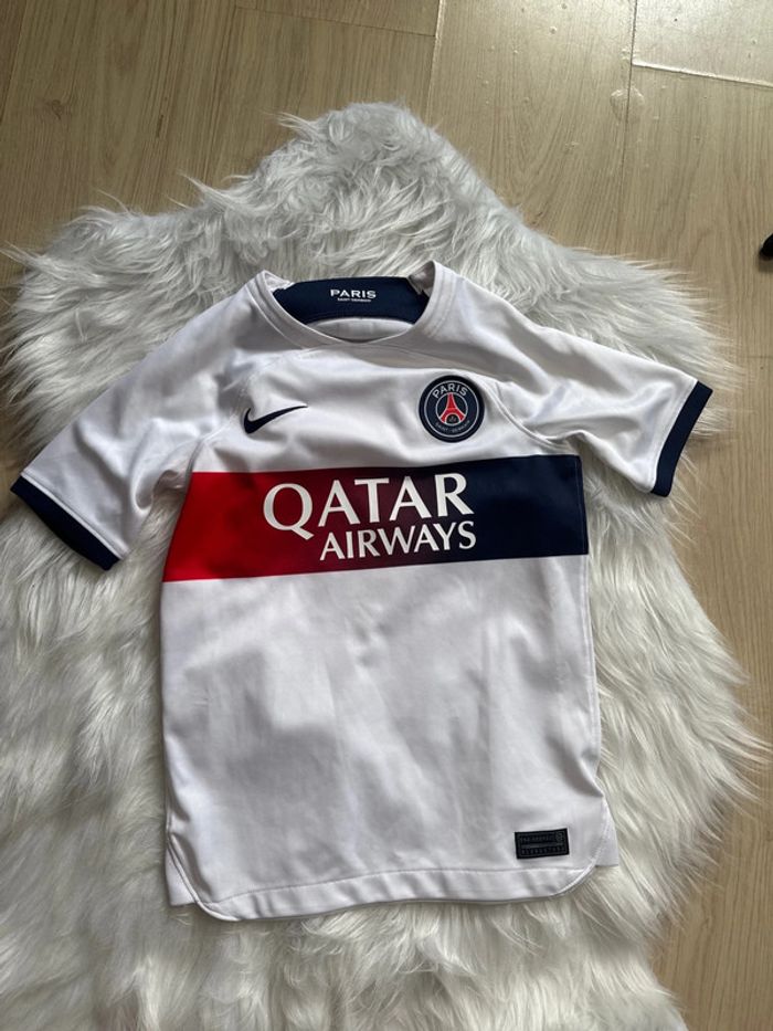 Maillot de foot Qatar, Paris-Saint-Germain Nike, taille 8/ 10 ans