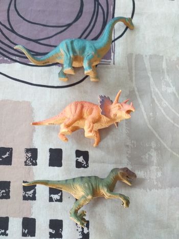 Lot dinosaures