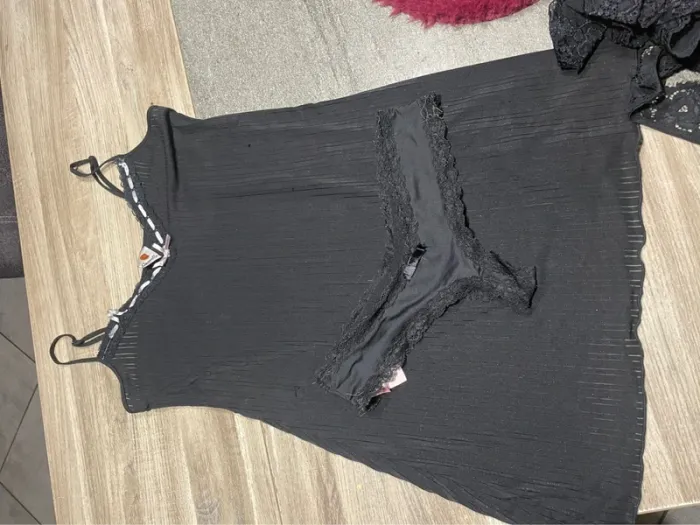 Lot nuisette brassière dentelle taille S - photo numéro 5