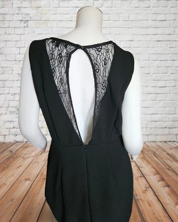 Robe noire dentelle - photo numéro 4