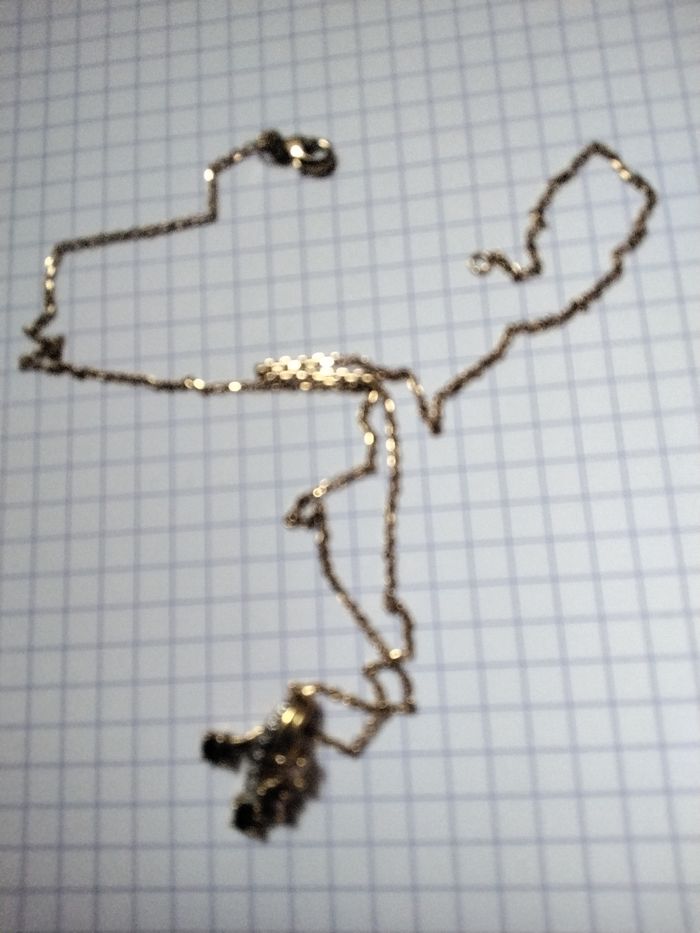 Chaîne cou plaque or avec différentes pierres impecable sans defaut - photo numéro 5