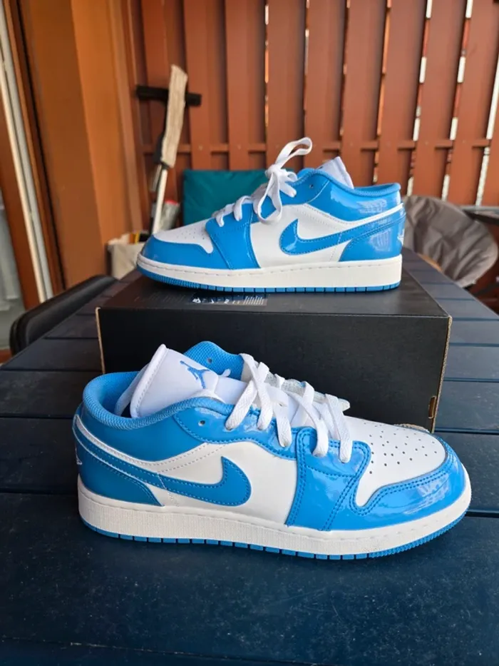 Nike air Jordan 1 low femme taille 40 neuves - photo numéro 2