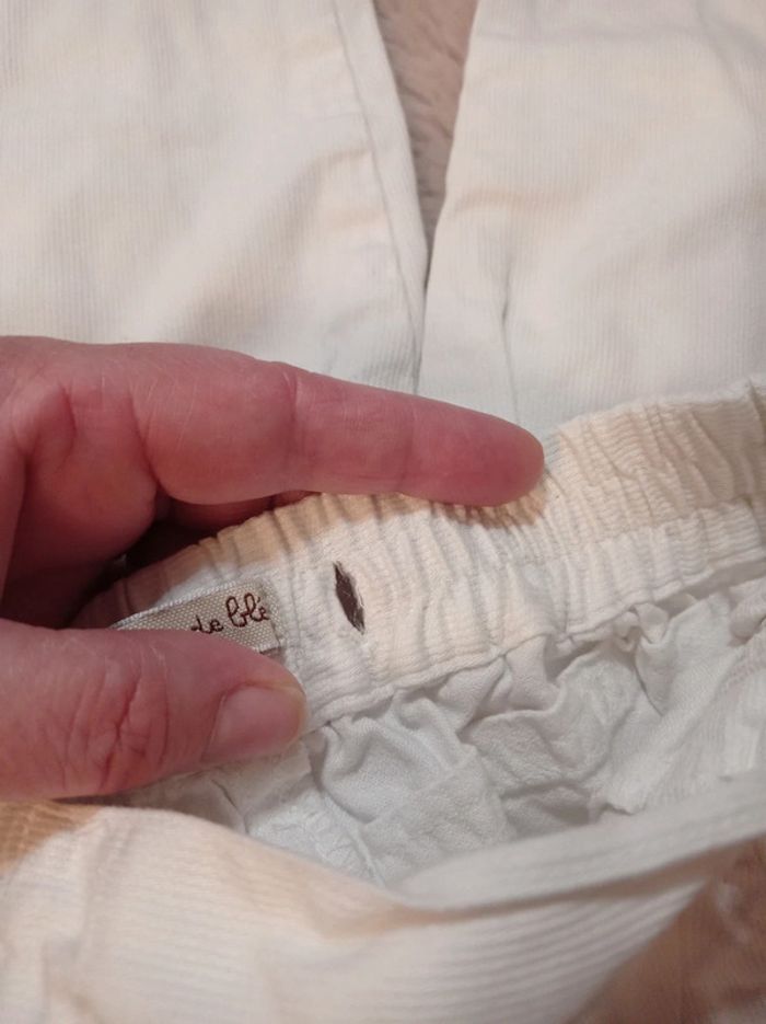 Pantalon blanc 23 mois - photo numéro 5