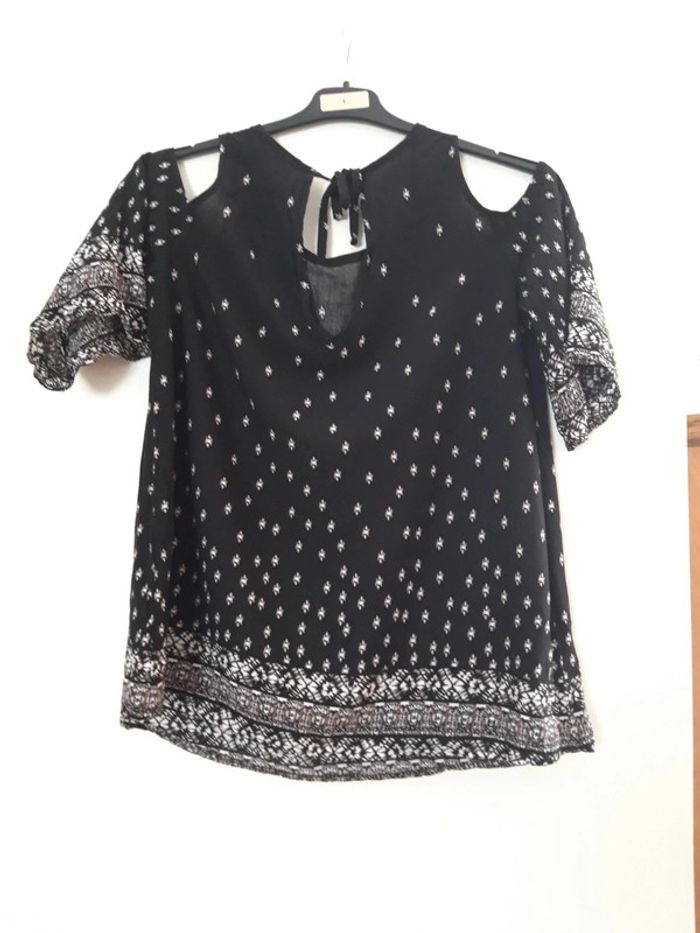 Haut épaules nues - photo numéro 4