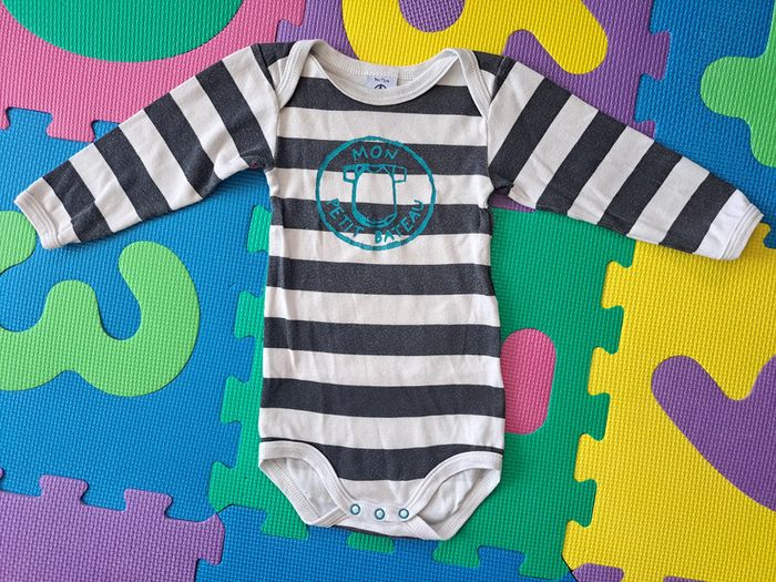 Lot de 8 bodies ml (6 Petit Bateau et 2 Orchestra) 9m - photo numéro 11