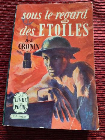 Livre de poche "Sous le regard des étoiles" - A-J. Gronin