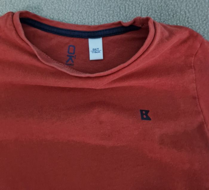 T.shirt 6 ans - photo numéro 2