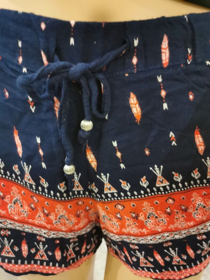 Short fluide. Bleu. Corail. Blanc imprimé Taille 36 - photo numéro 3