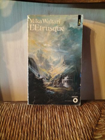 Mika waltari l'etrusque