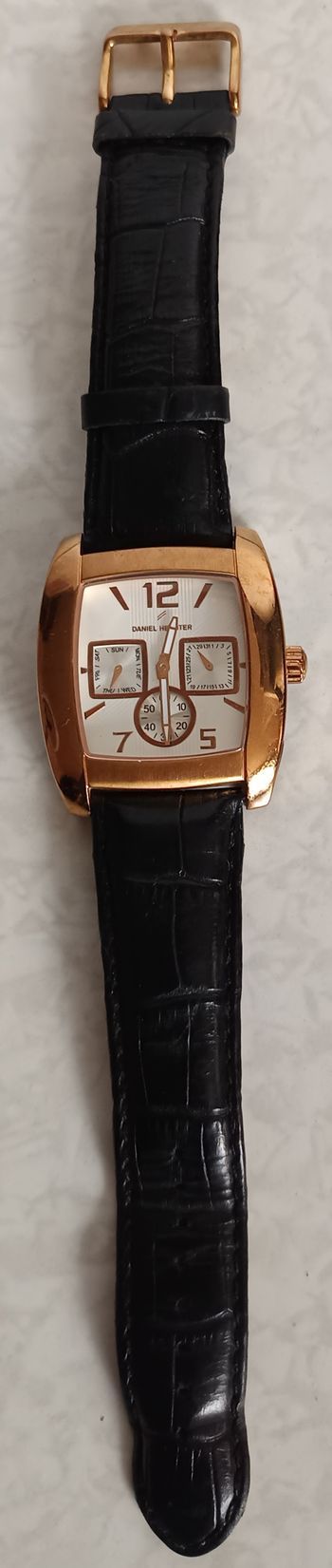 Montre - Daniel Hechter - DH014 - Quartz - Analogique - Chic - Cuir Noir - 3ATM