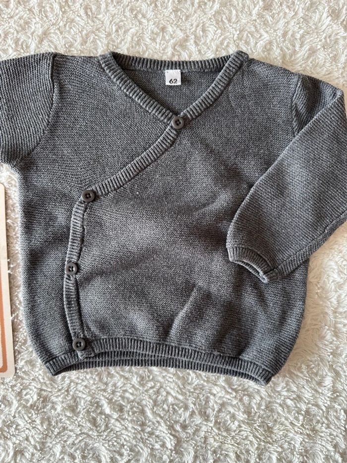 Gilet cardigan, brassière gris, trois mois, 62 cm in extenso - photo numéro 2