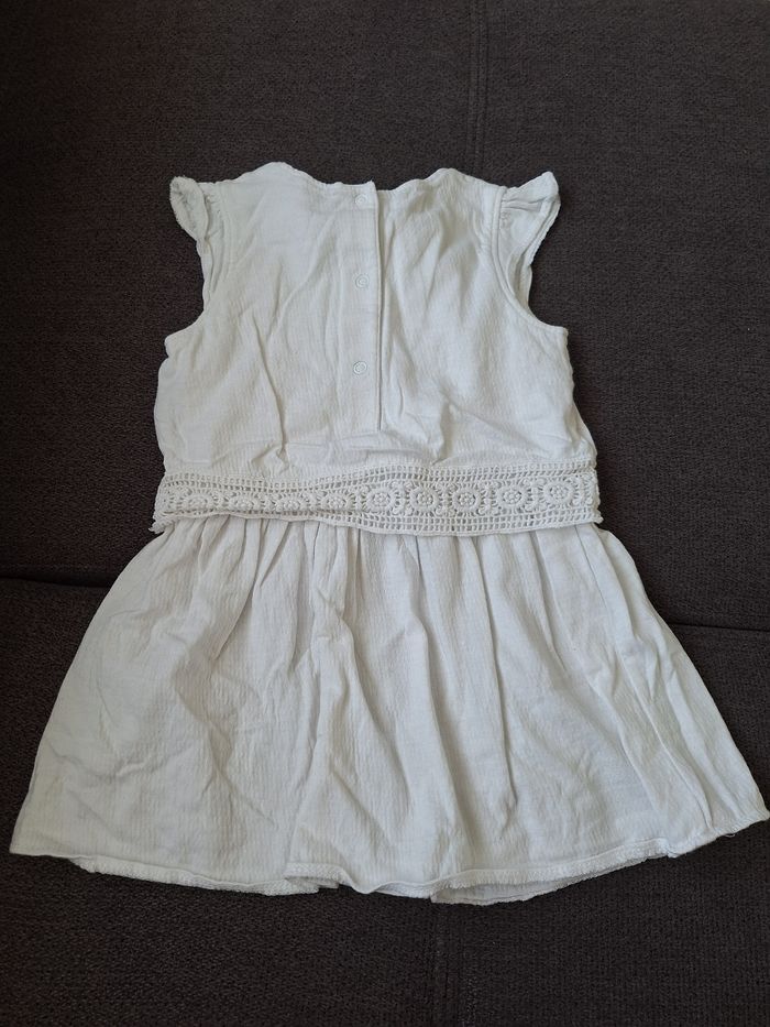 Robe blanche 12 mois Gemo - photo numéro 4