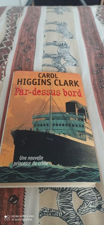 Livre par dessus bord