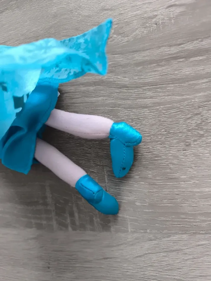 Lot de 3 peluches la reine des neiges - photo numéro 7