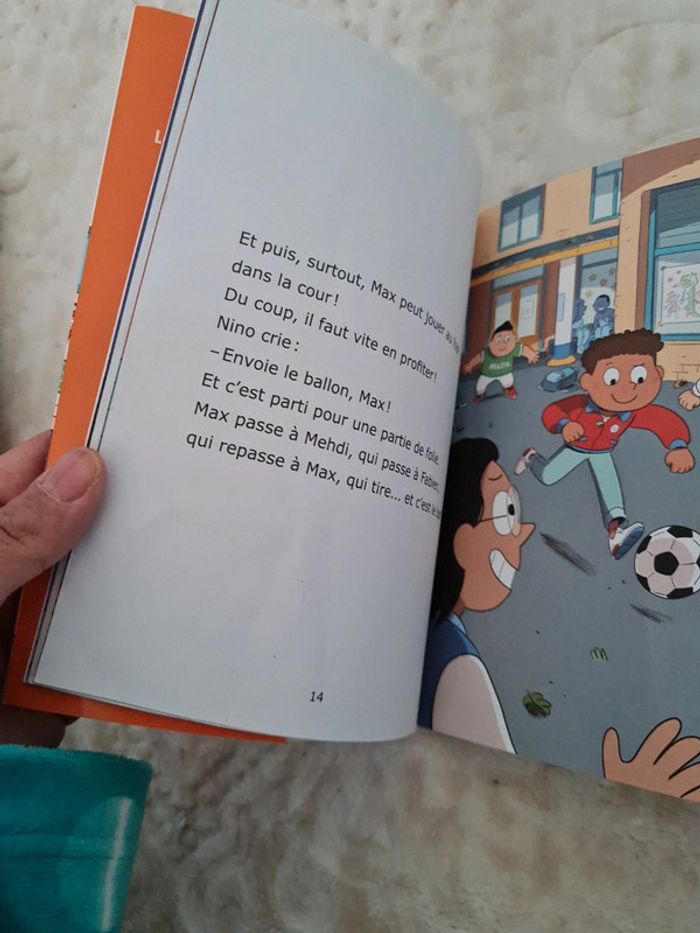 Livre max fou de foot le club de letoile - photo numéro 3