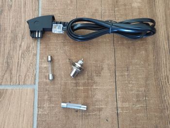 Lot connecteur, adaptateur et fusible